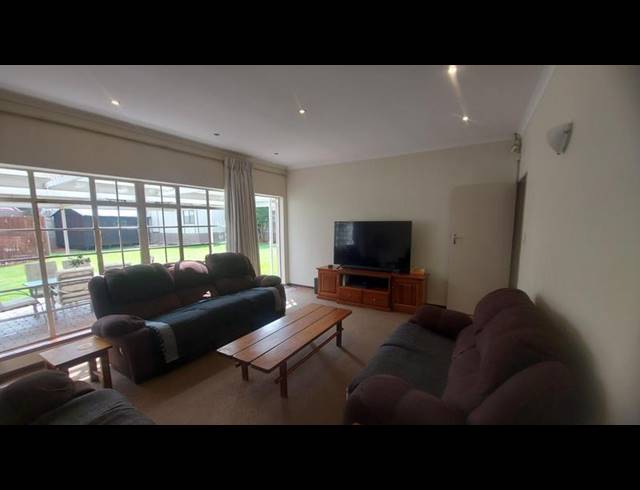 3 BEDROOM HOUSE FOR SALE IN PARKRAND